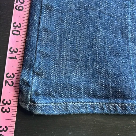 7 For All Mankind Women’s Pink Stitch A Pocket Jeans. Boot Cut Size 29.