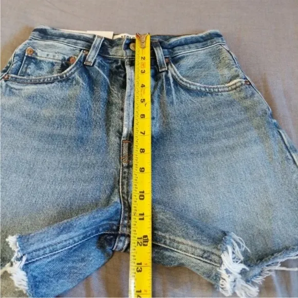Agolde Riley Shorts size 24