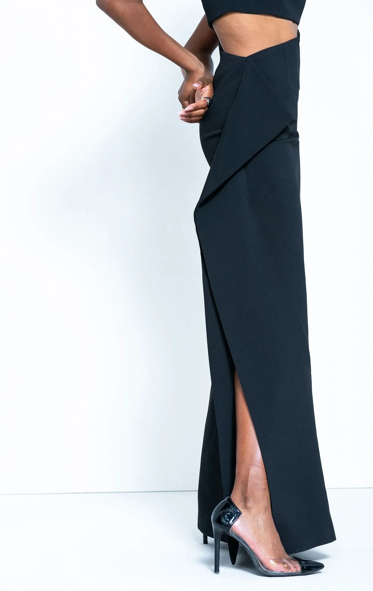 ANARA DRESS