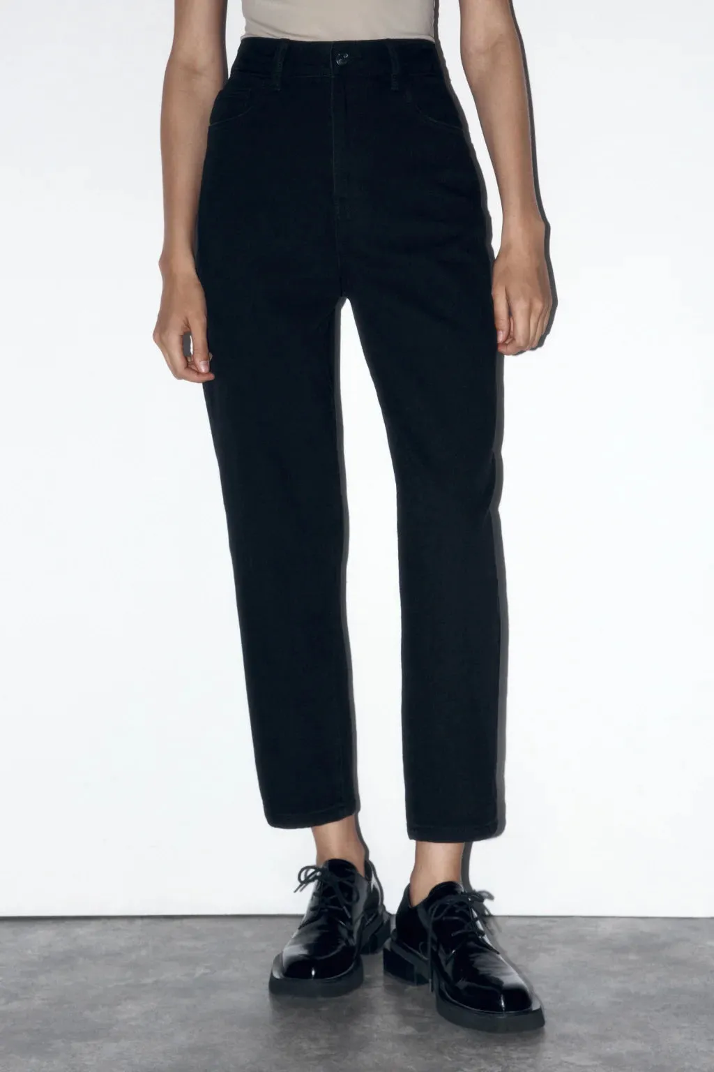 Black mom fit jeans