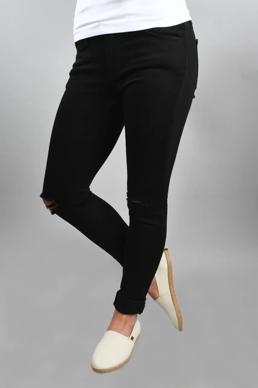 Black Skinnies ~ Kan Can