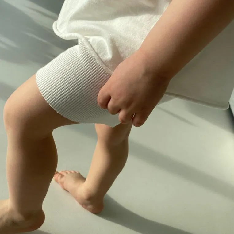 Carey Ribbed Shorts (White)