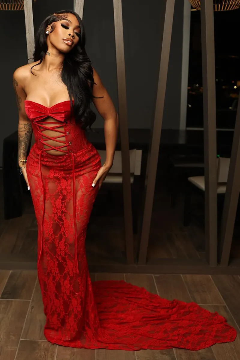 Cutout Front Lace Up Strapless Slim Fit Mermaid Hem Lace Maxi Dresses-Red