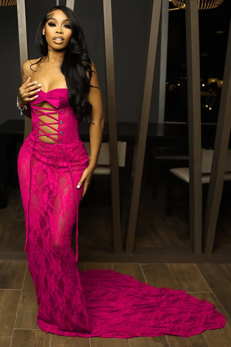 Cutout Front Lace Up Strapless Slim Fit Mermaid Hem Lace Maxi Dresses-Red