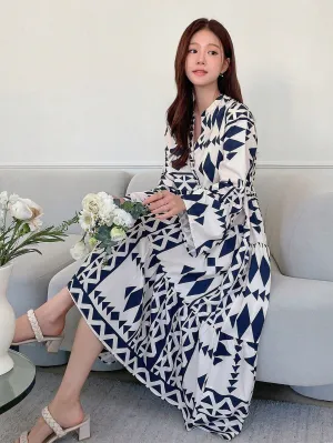 DAZY Geometric Pattern Printed V-Neck Flared Sleeve Loose Fit Dress