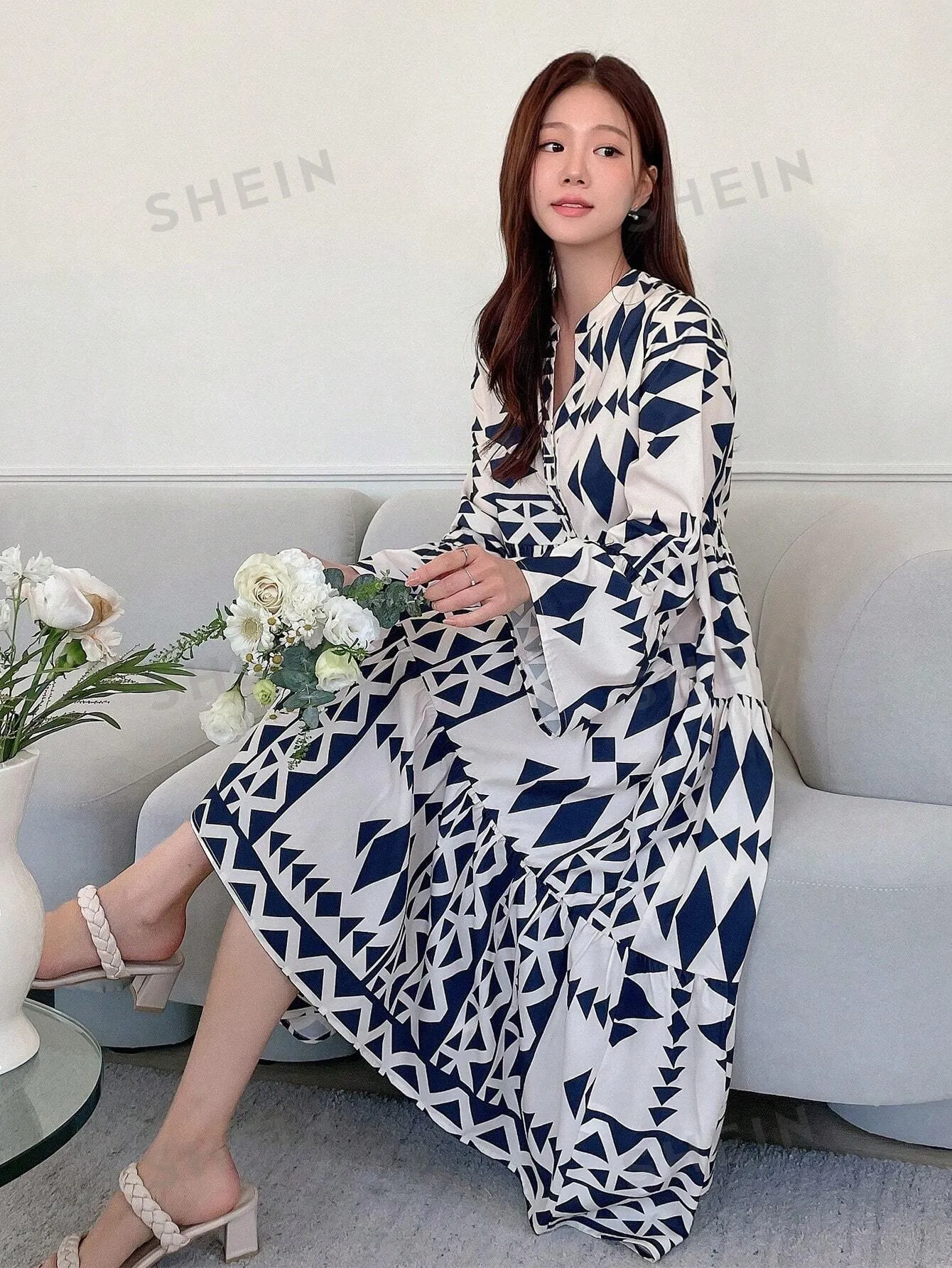 DAZY Geometric Pattern Printed V-Neck Flared Sleeve Loose Fit Dress