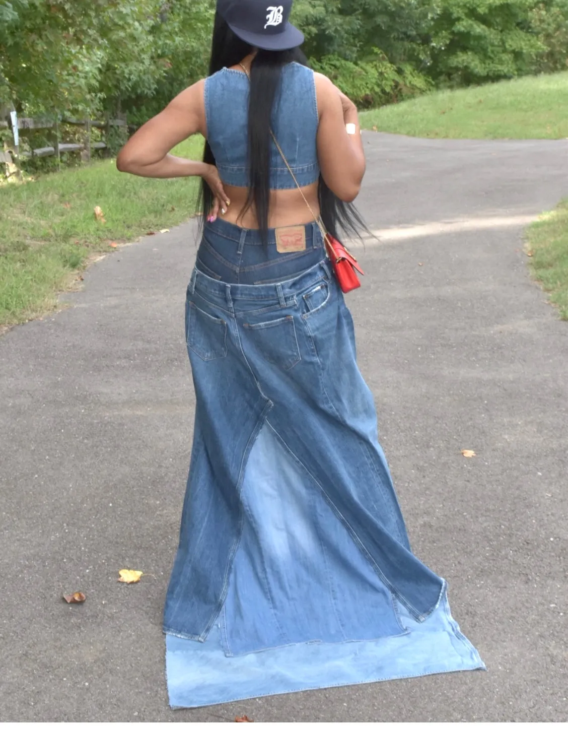 De Luxe Mode Fishtail Jeans (Available for a Limited Time)