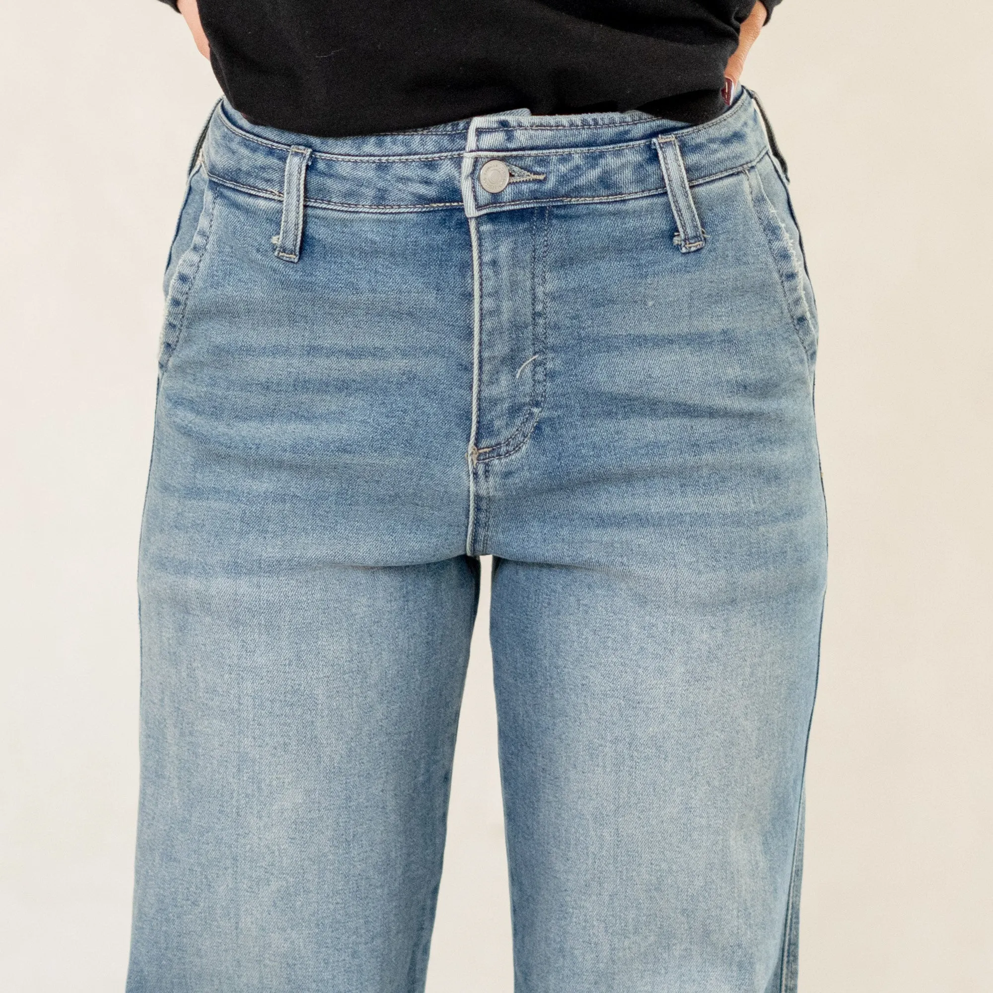 Devina Ultra High Rise Tapered  Fit