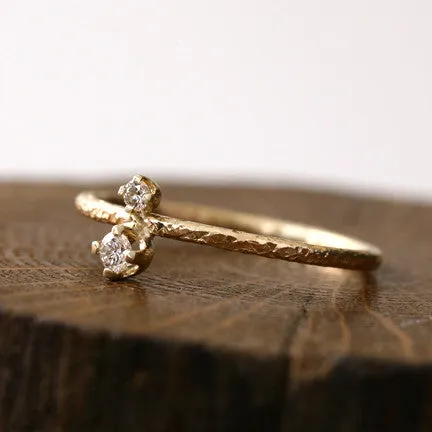Double prong textured ring