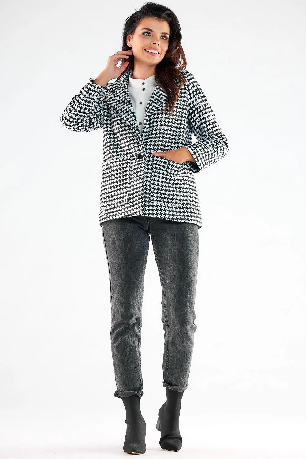 Elegant Buttoned Straight-Cut Jacket