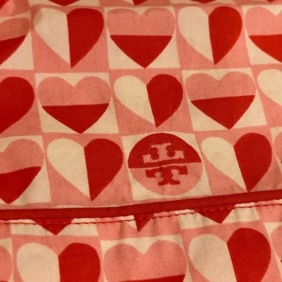 EUC Tory Burch Hearts Shorts w/ Dustbag