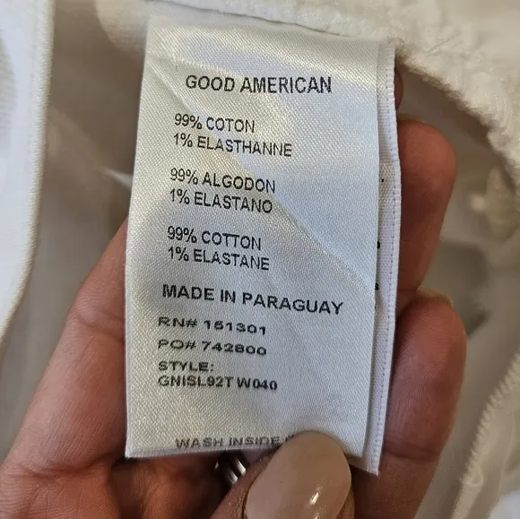 GOOD AMERICAN Good '90s Denim Shorts in white size 6
