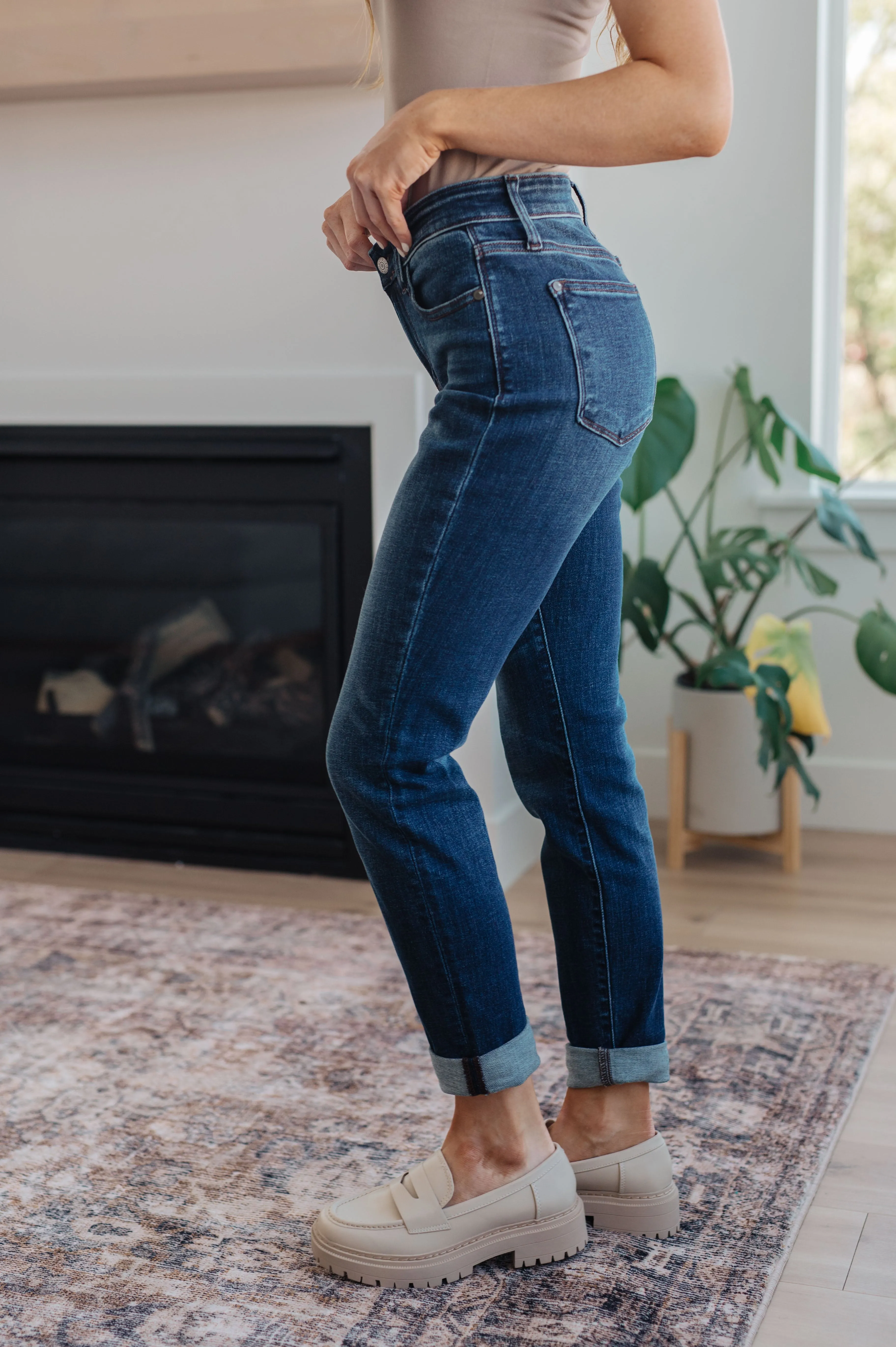 JUDY BLUE Amber Mid Rise Cuffed Slim Fit Jeans