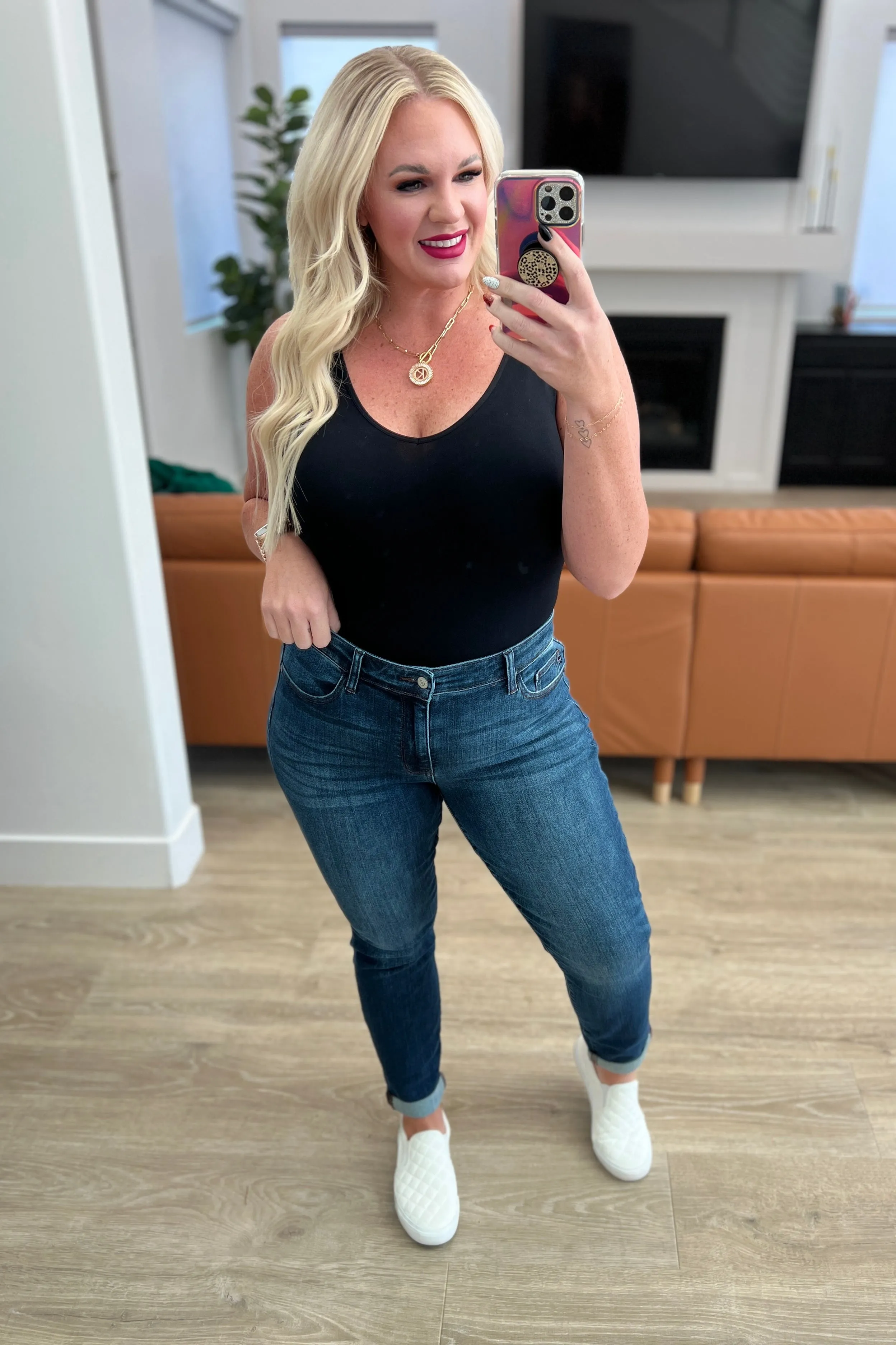 JUDY BLUE Amber Mid Rise Cuffed Slim Fit Jeans