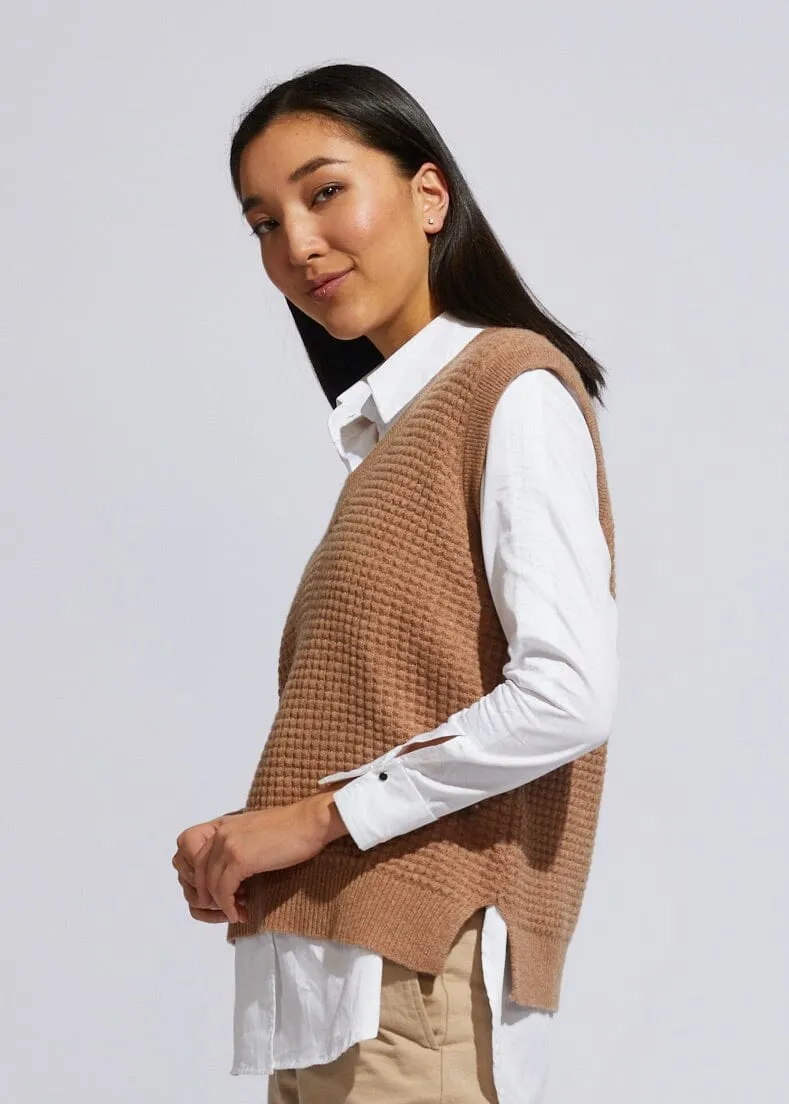LD & CO Textured Vest - Cafe