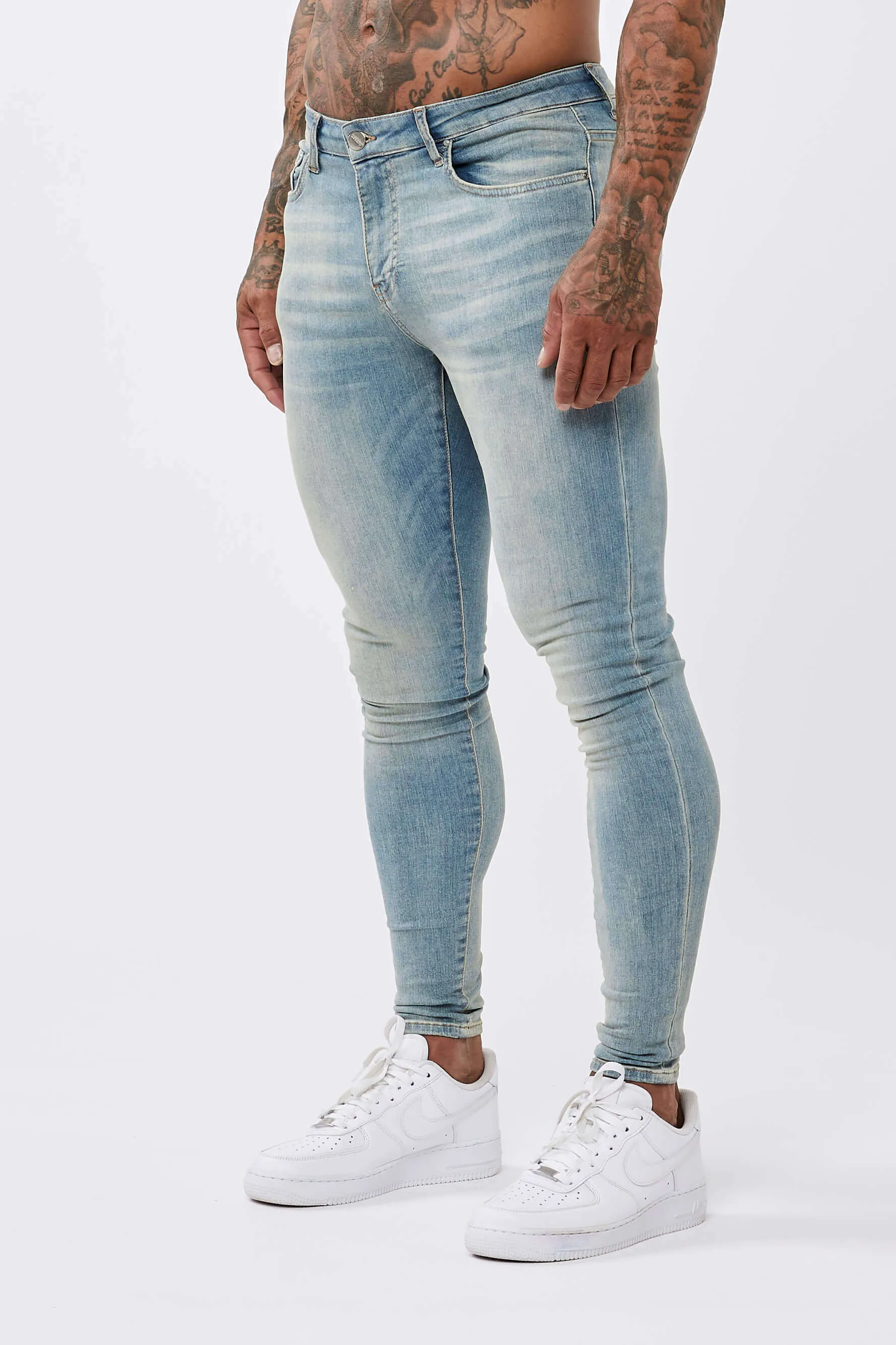 LIGHT WASHED SAND BLUE - SPRAY ON JEANS