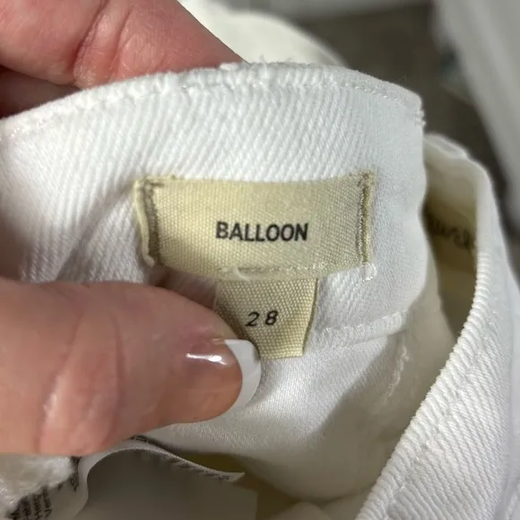 Madewell Balloon White Denim Button Fly Jeans Size 28