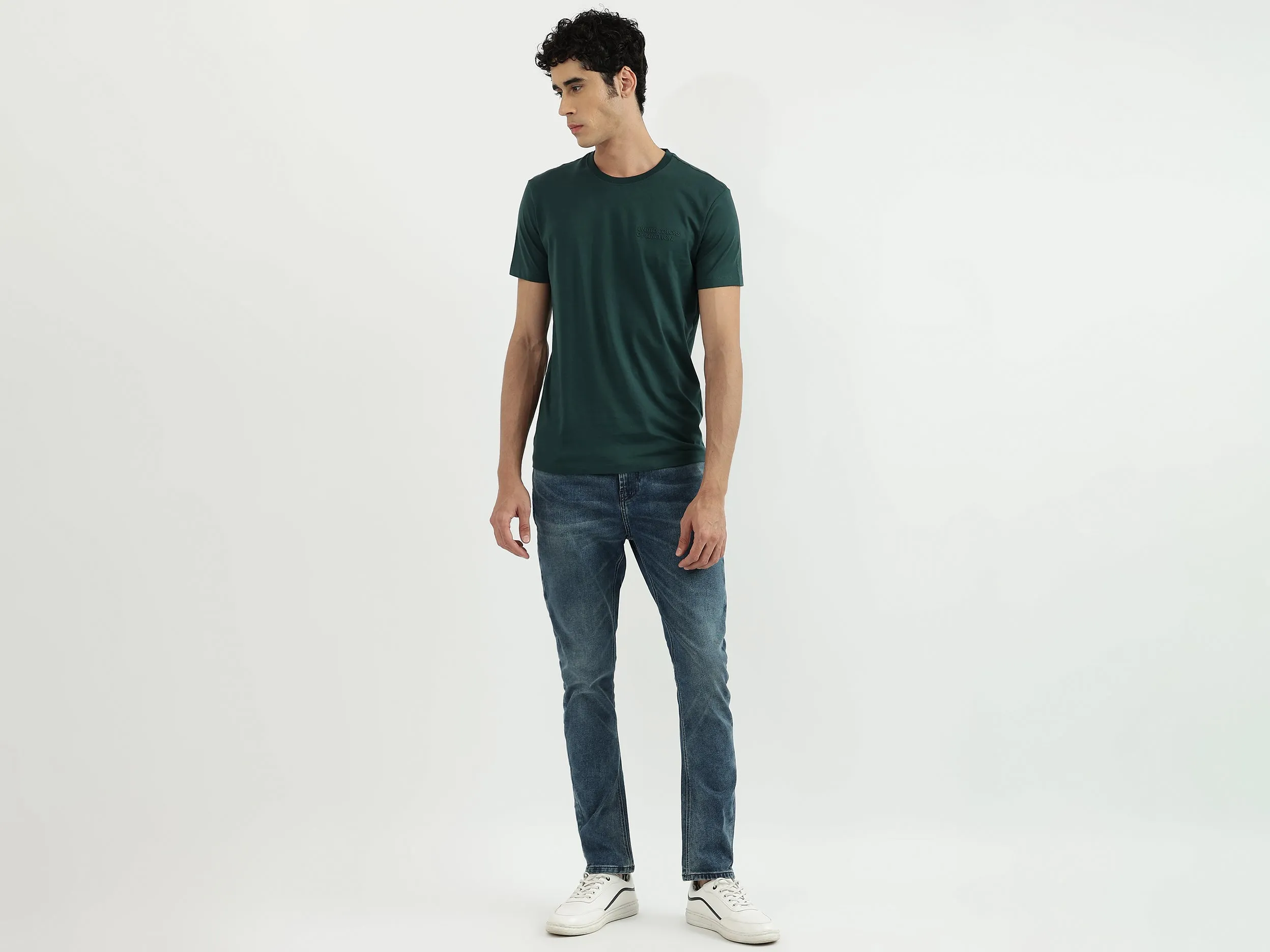 Men Solid Carrot Fit Jeans