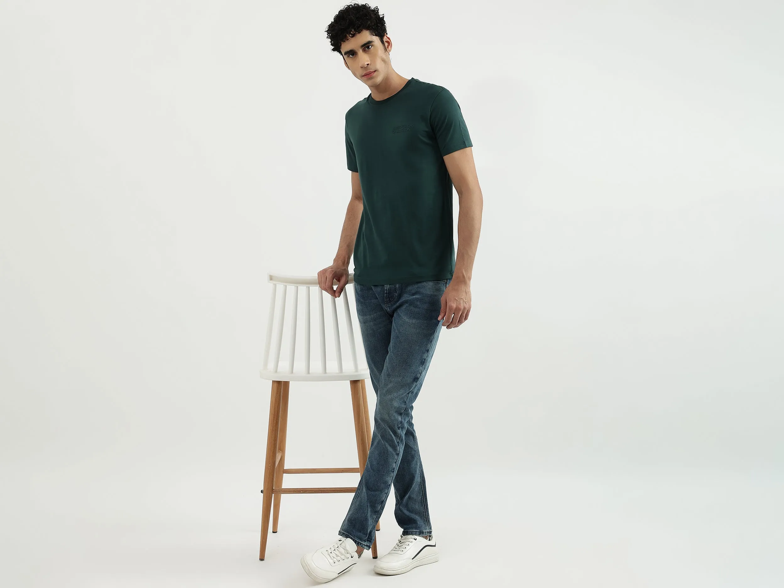 Men Solid Carrot Fit Jeans