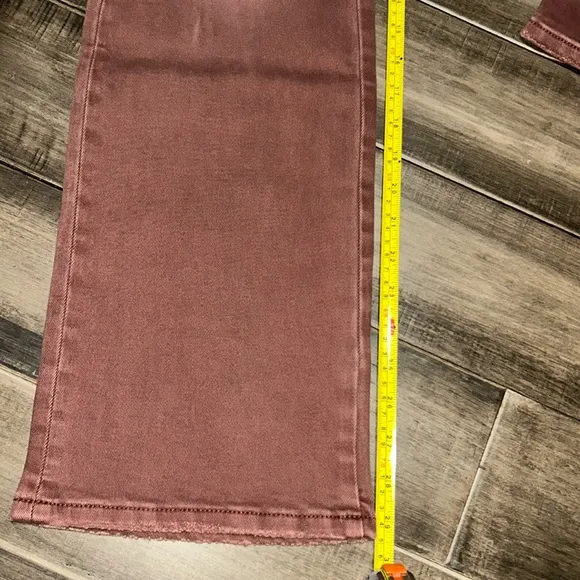 New Vervet High Rise Dark Mauve DistressedBootcut Jeans 30