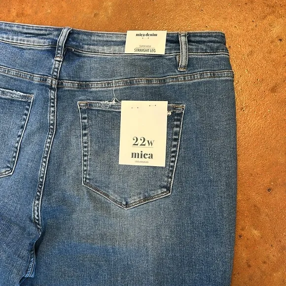 NWT Mica jeans. Boutique brand.Similar to Judy Blues but my opinion a better fit