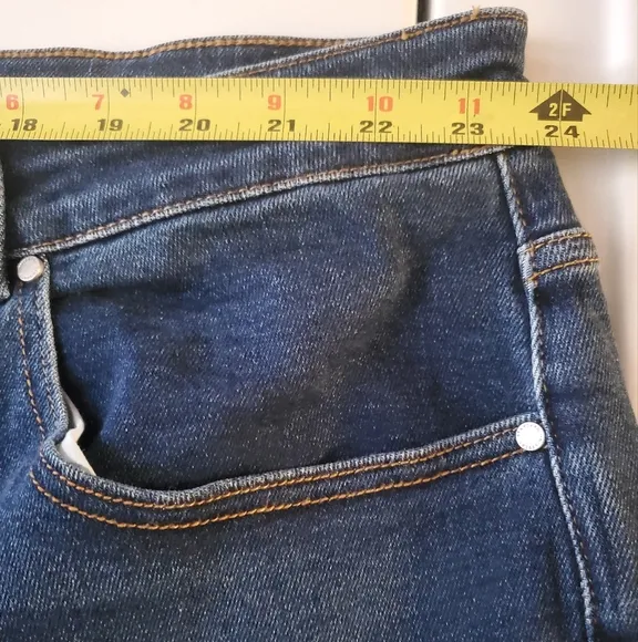 NWT Universal Standard Straight Leg Jeans Dark Wash Stretch Size 26