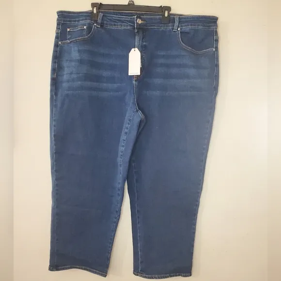 NWT Universal Standard Straight Leg Jeans Dark Wash Stretch Size 26