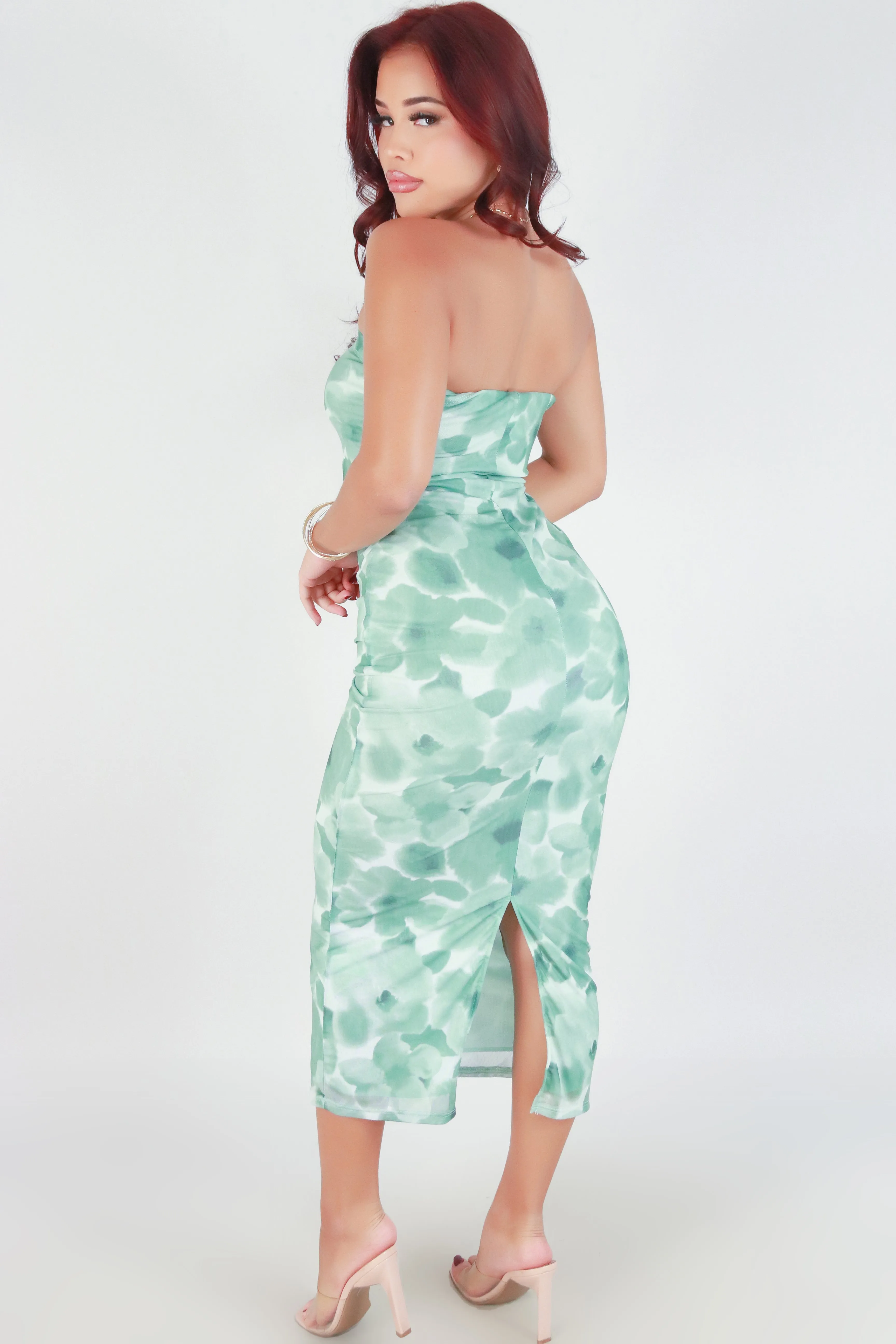 ON THE DAILY DRESS