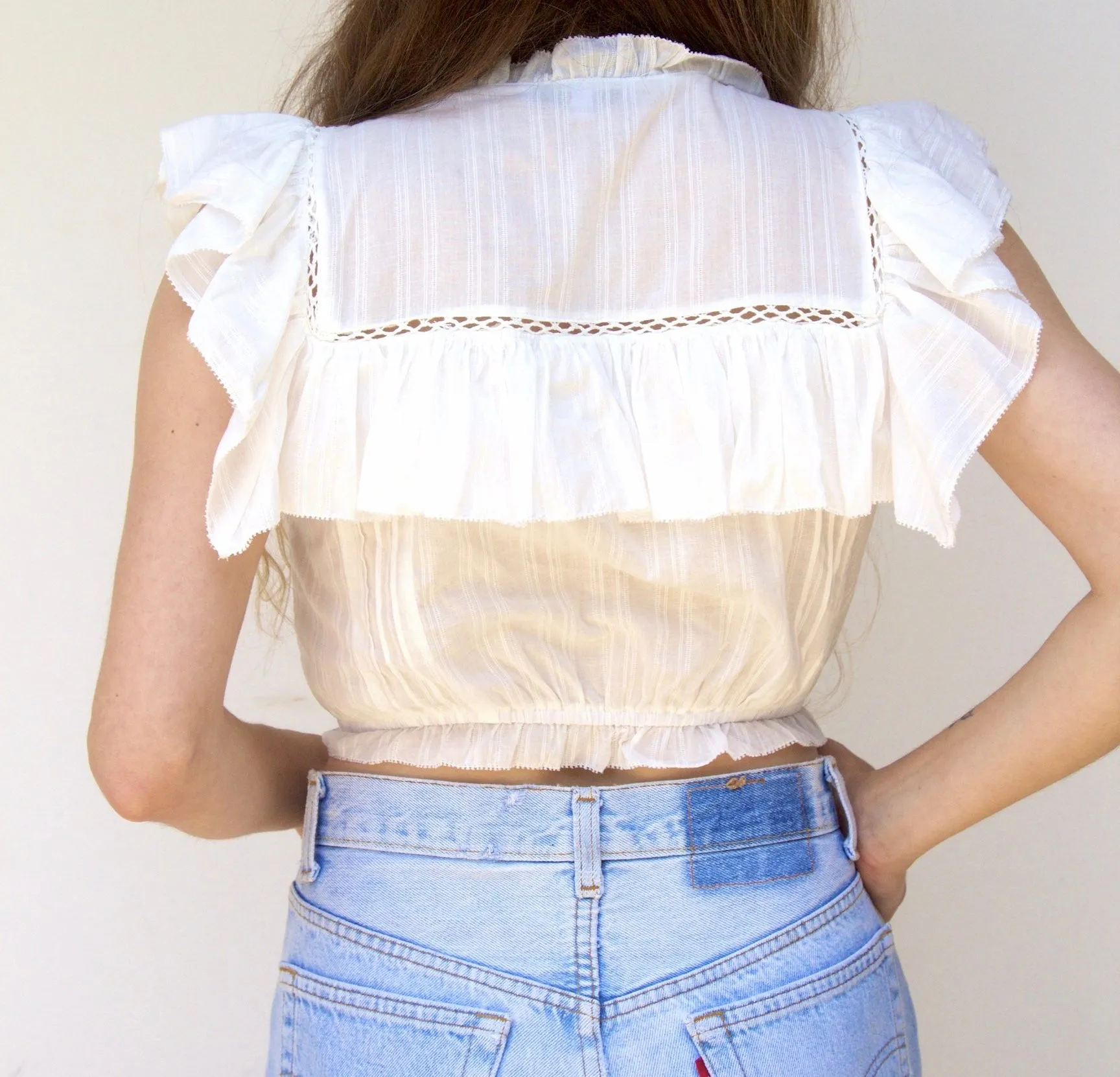 Pearl Button Ruffle Elastic Waist Sleeveless Crop Top