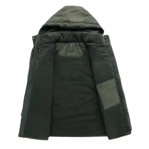 Robust men's jacket with warm inner lining and stylish design