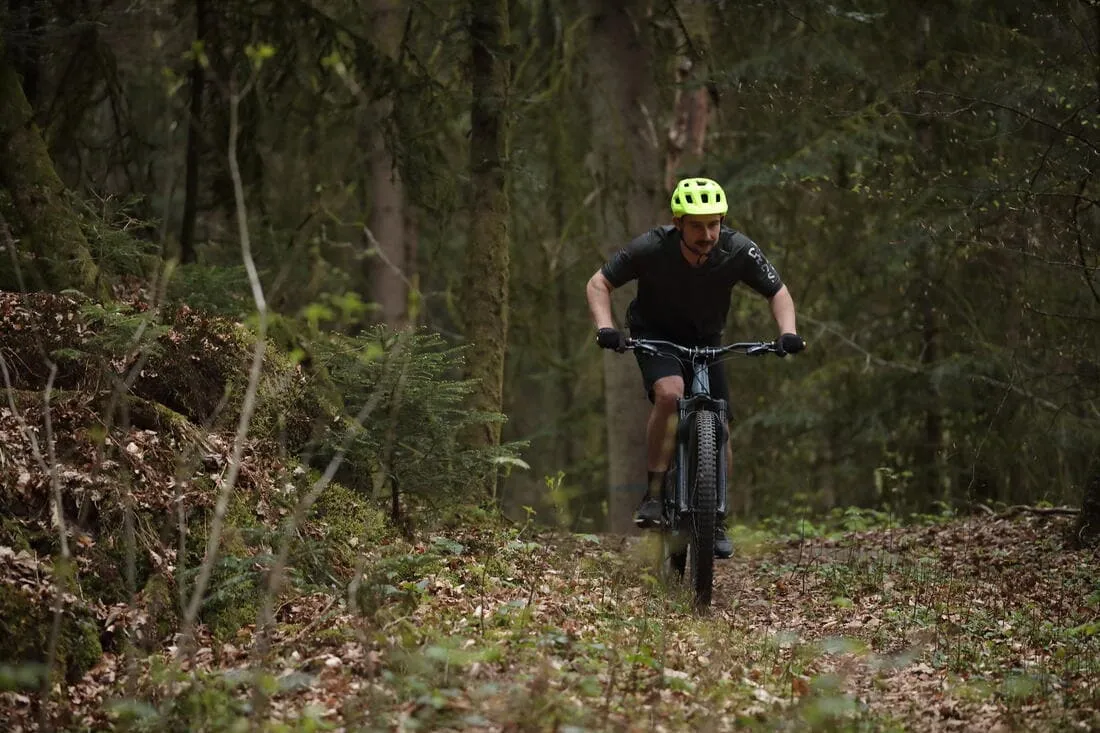 SHORT VELO VTT EXPL 700 NOIR