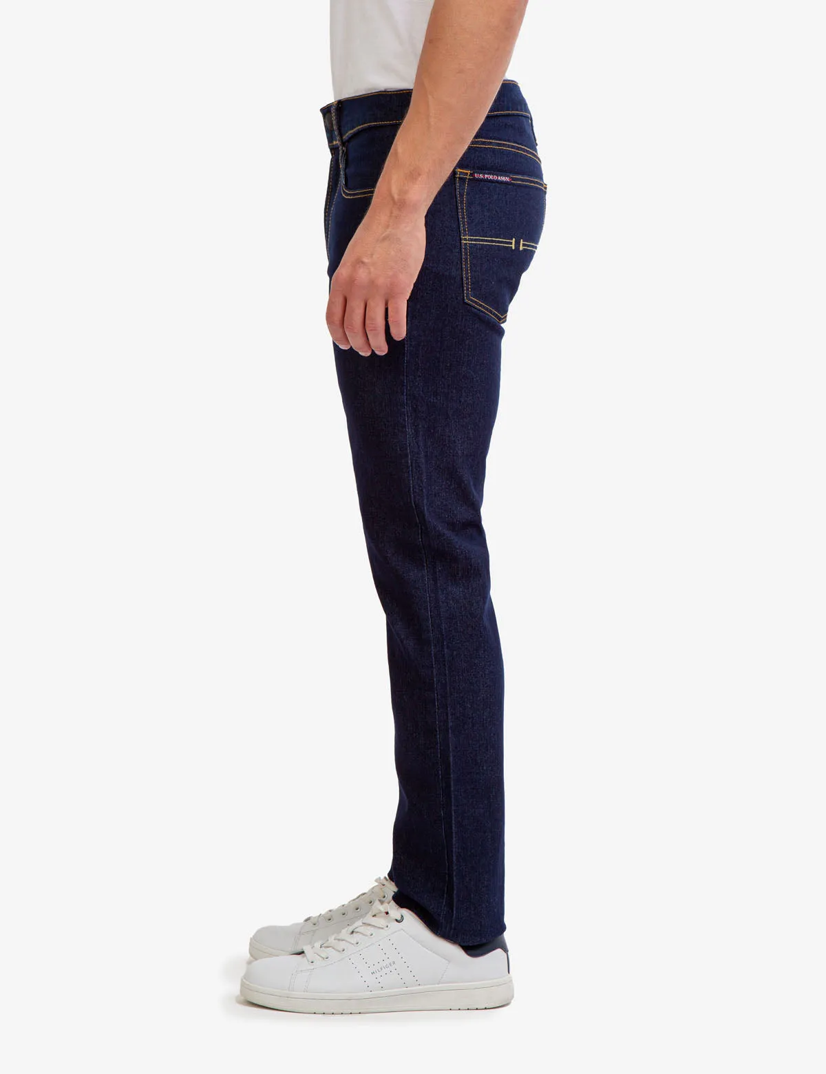 SLIM STRAIGHT FIT JEANS