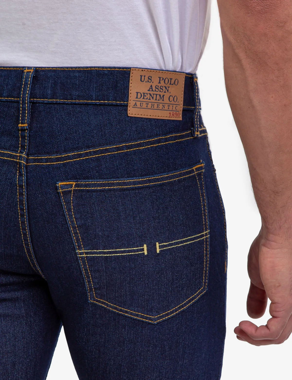 SLIM STRAIGHT FIT JEANS