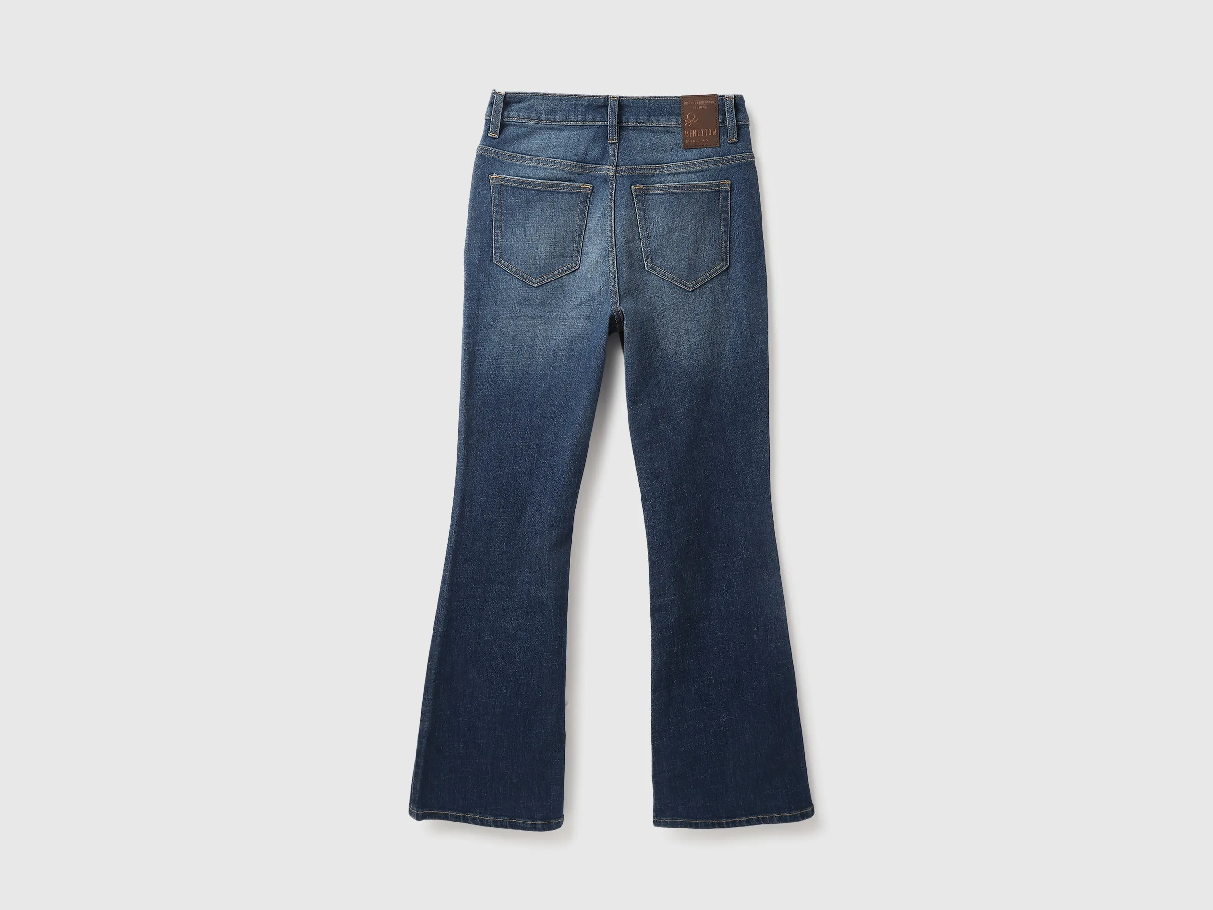 Solid Boot Leg Fit Jeans