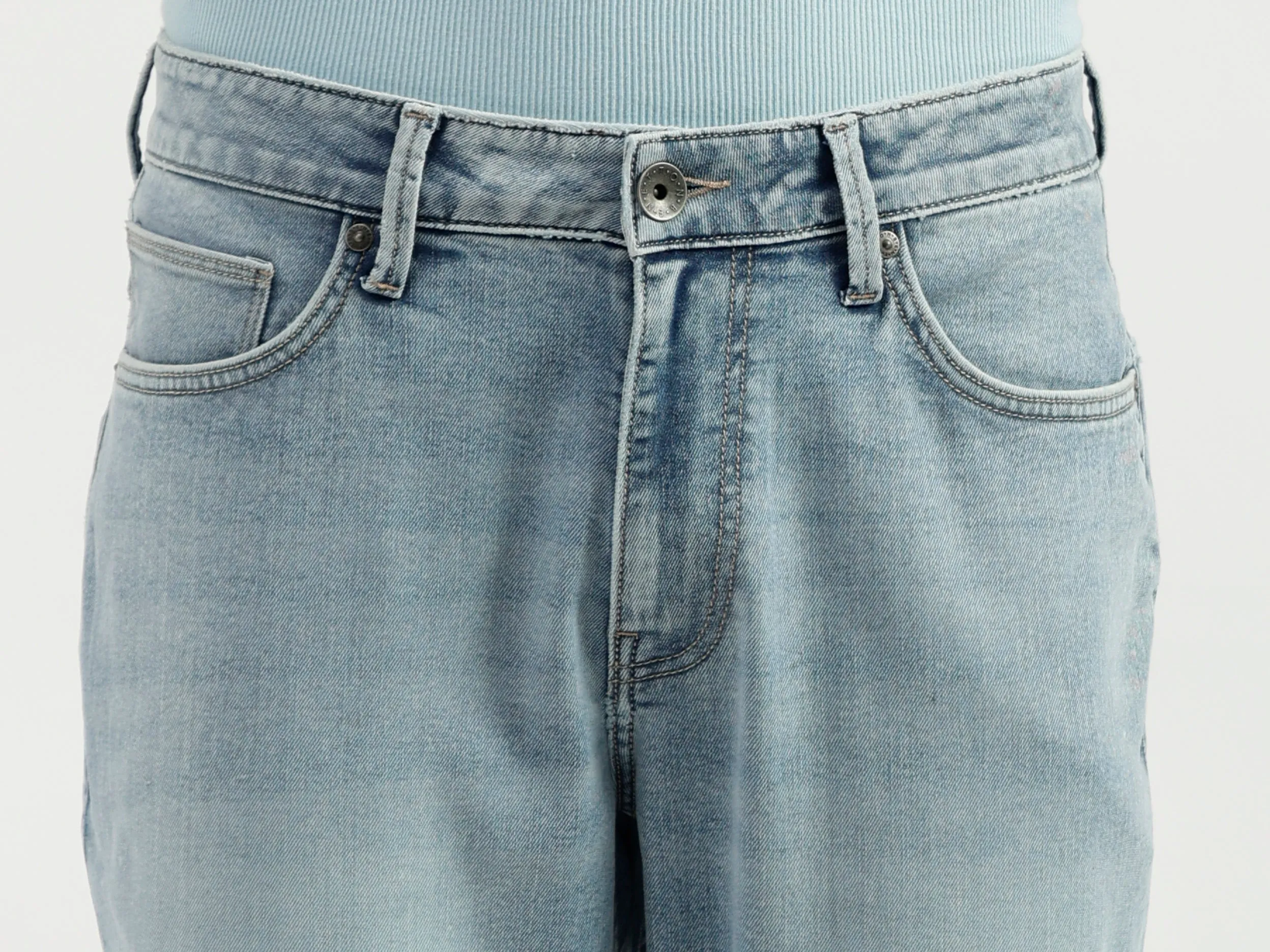 Solid Pattern Skinny Fit Jeans
