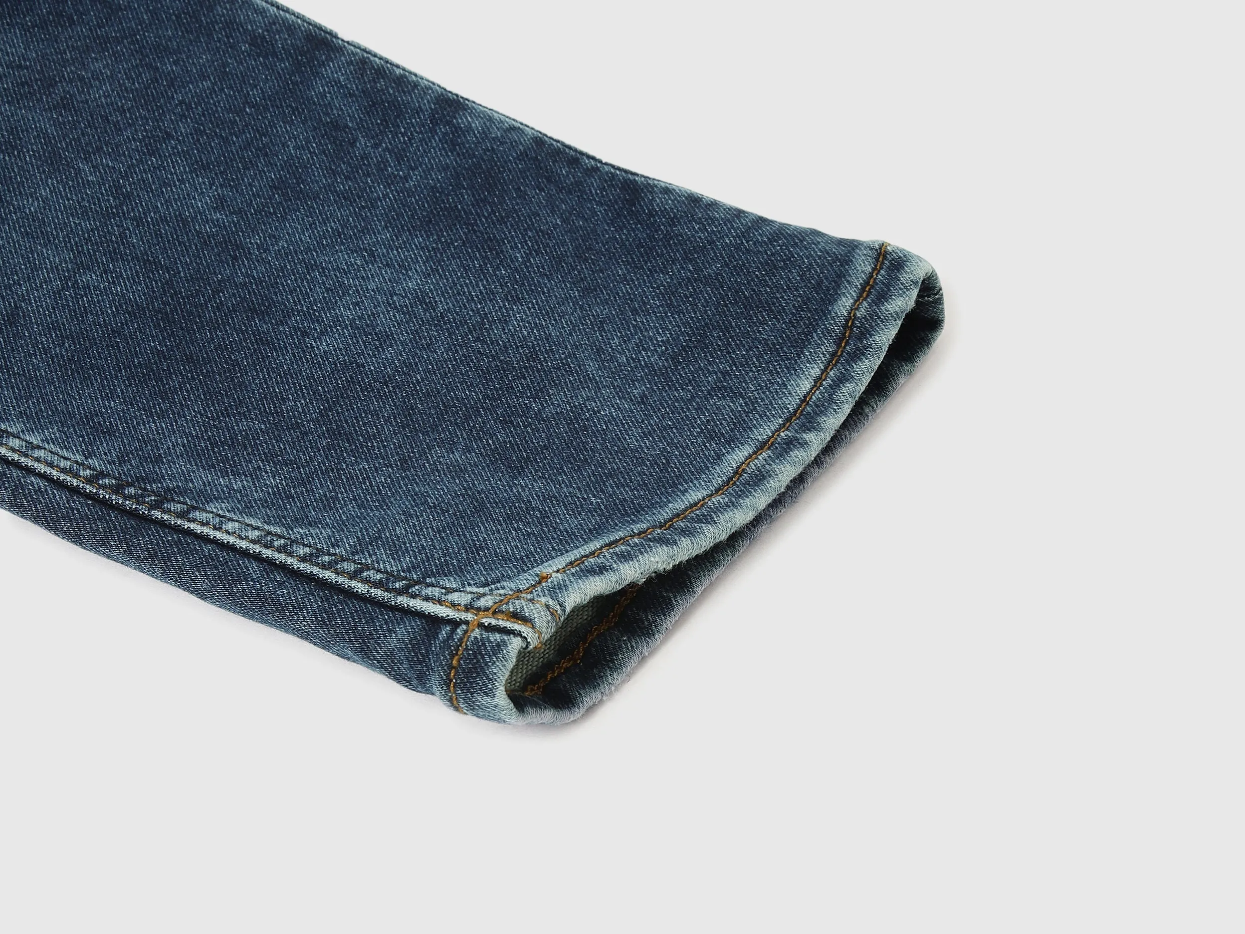 Solid Slim Fit Jeans