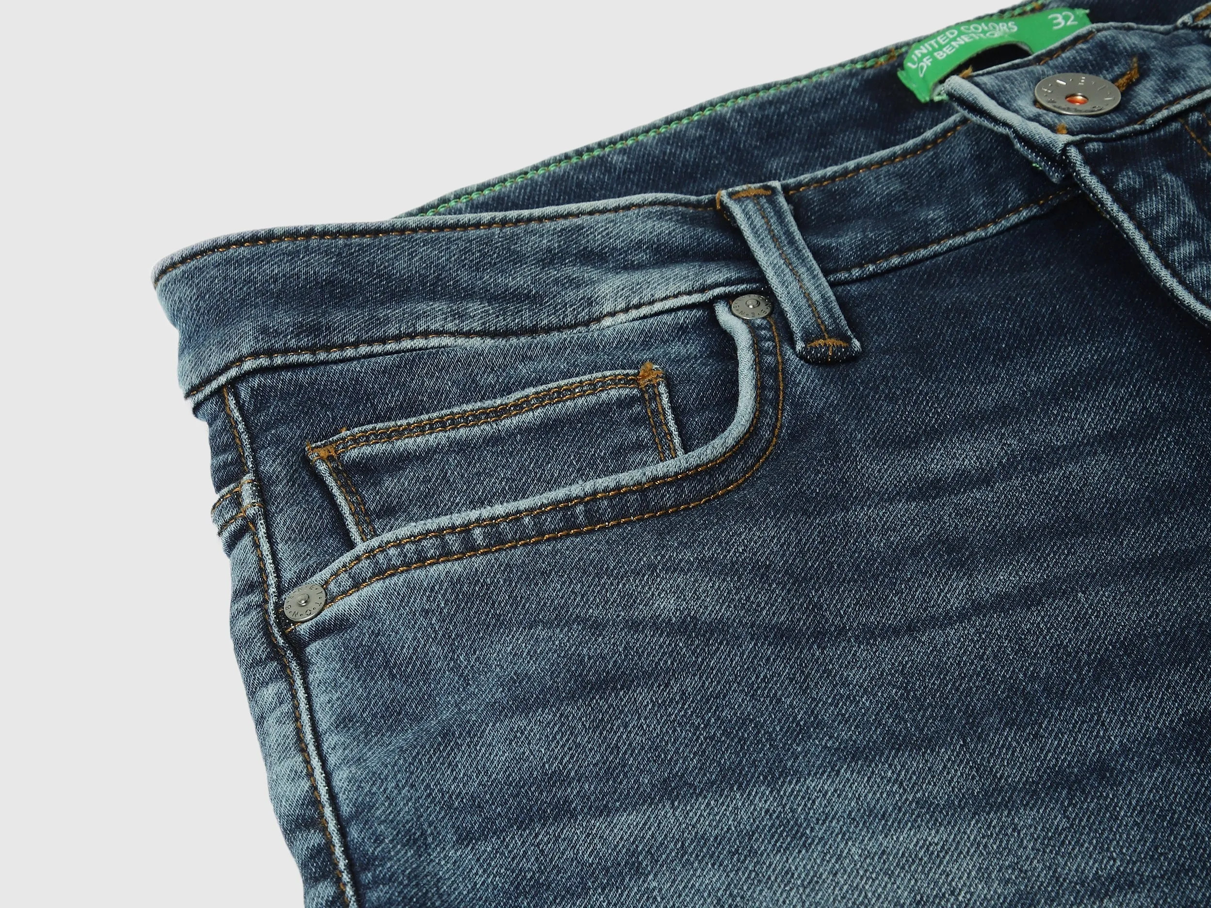 Solid Slim Fit Jeans