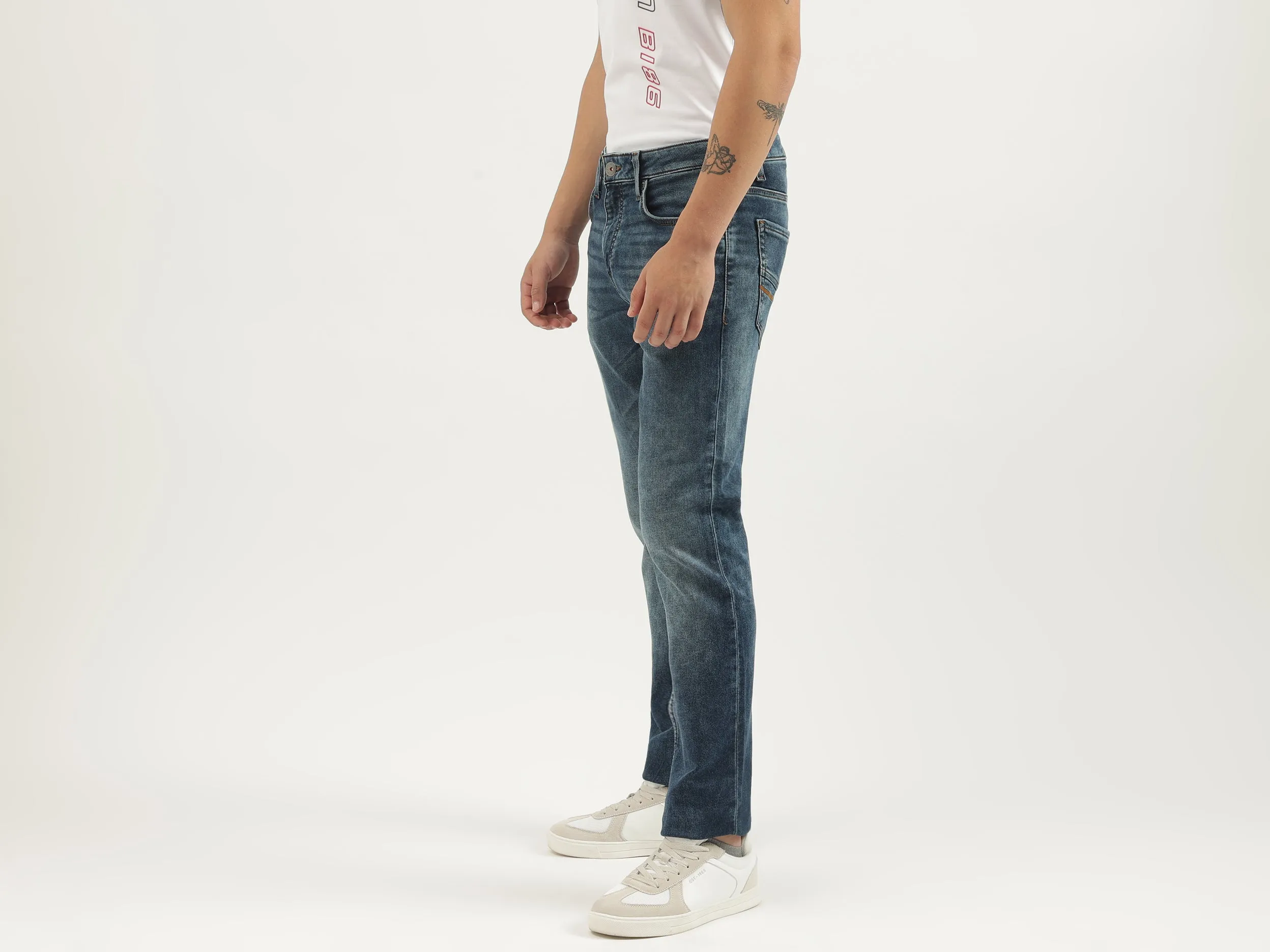 Solid Slim Fit Jeans