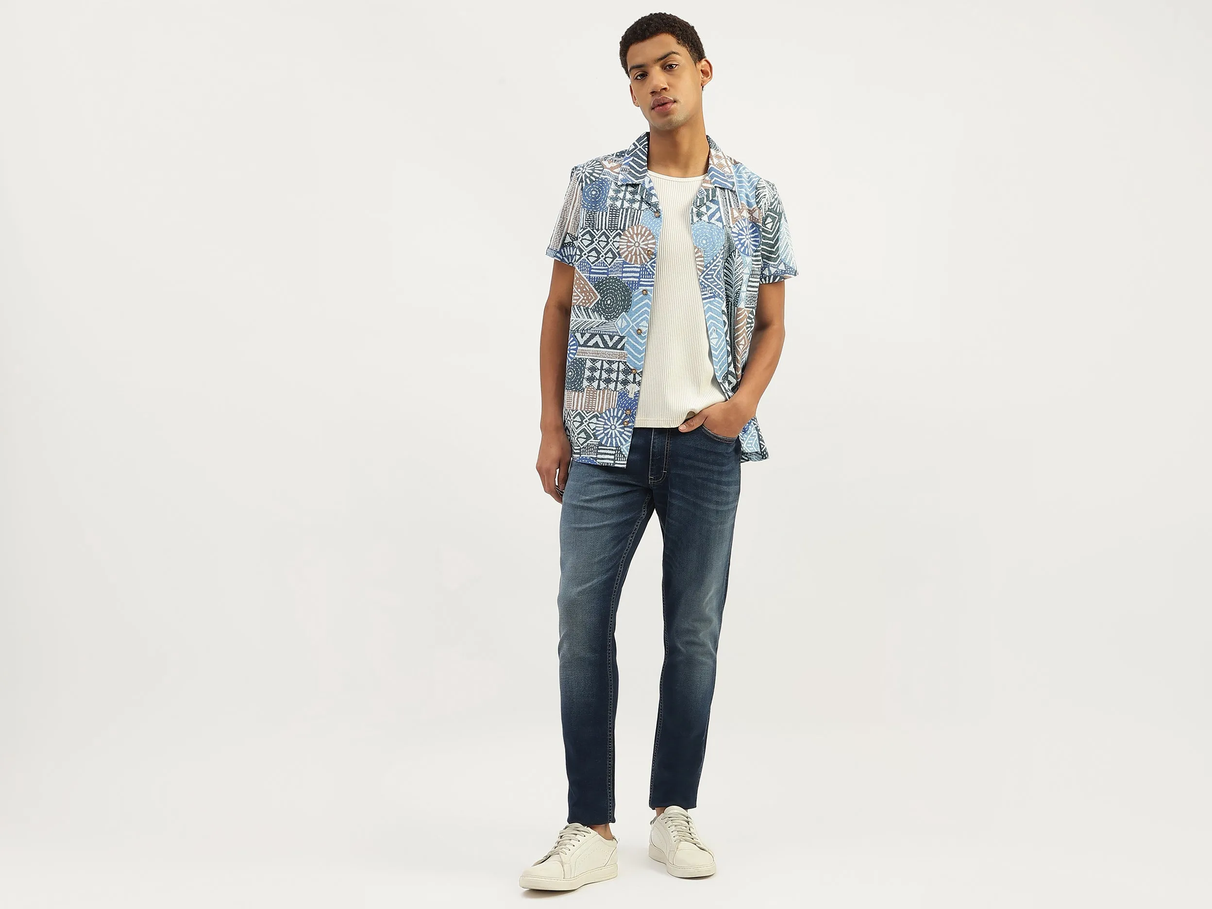 Solid Slim Fit Jeans