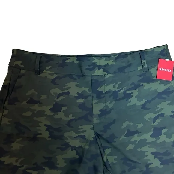 Spanx Green Camo Sunshine Shorts 6” Sz.1X