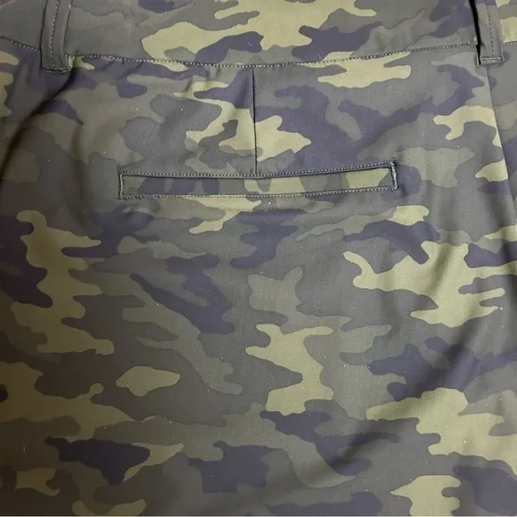Spanx Green Camo Sunshine Shorts 6” Sz.1X
