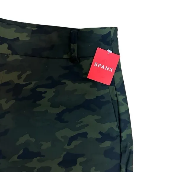 Spanx Green Camo Sunshine Shorts 6” Sz.1X