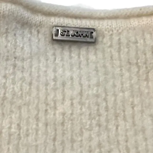 St. John Ivory Cashmere Silk Sweater Drawstring Neck Metal/Fabric‎ Size Small