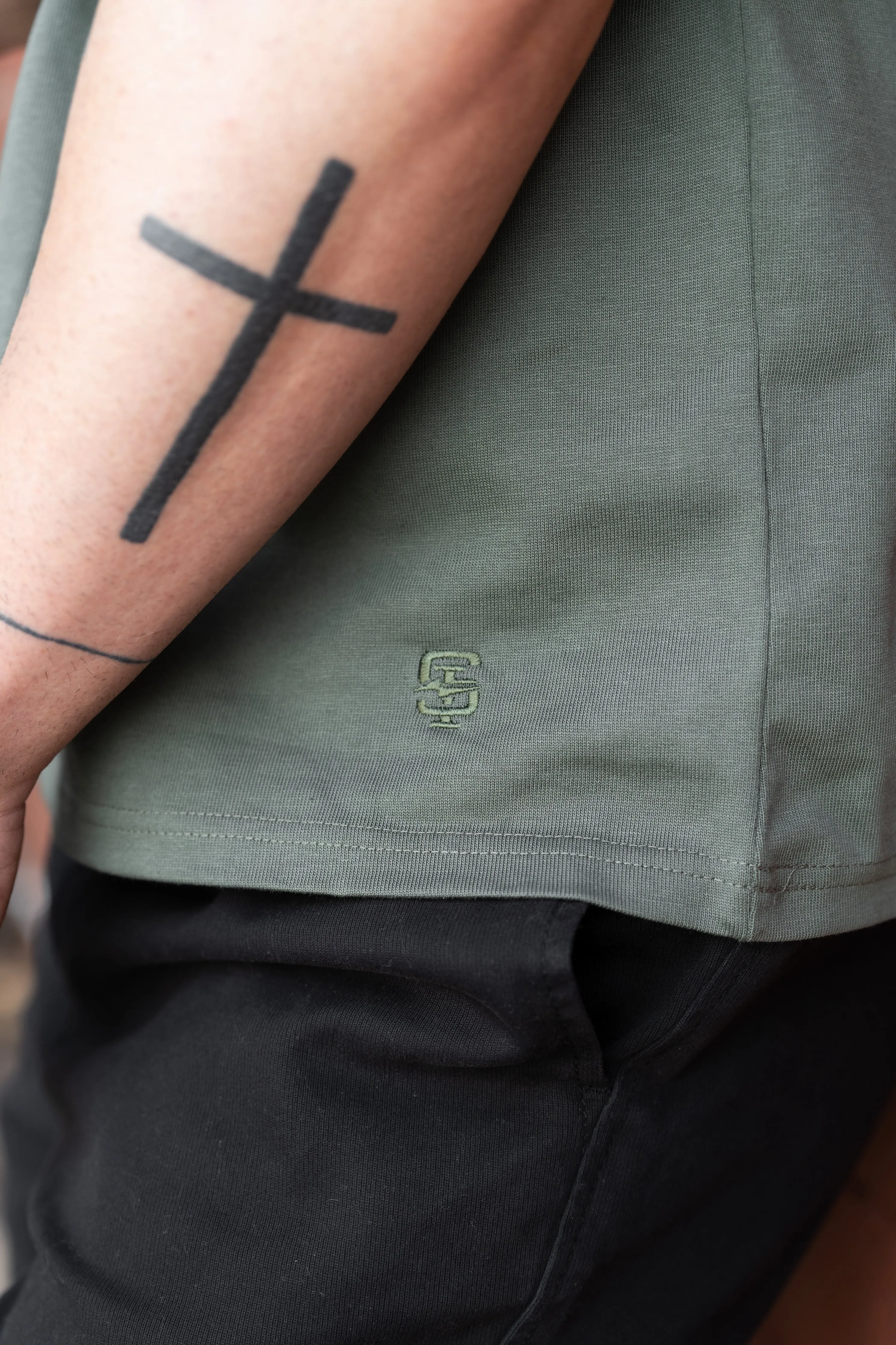 Standard Issue Co. - Cyprus Mens Heavy Tee