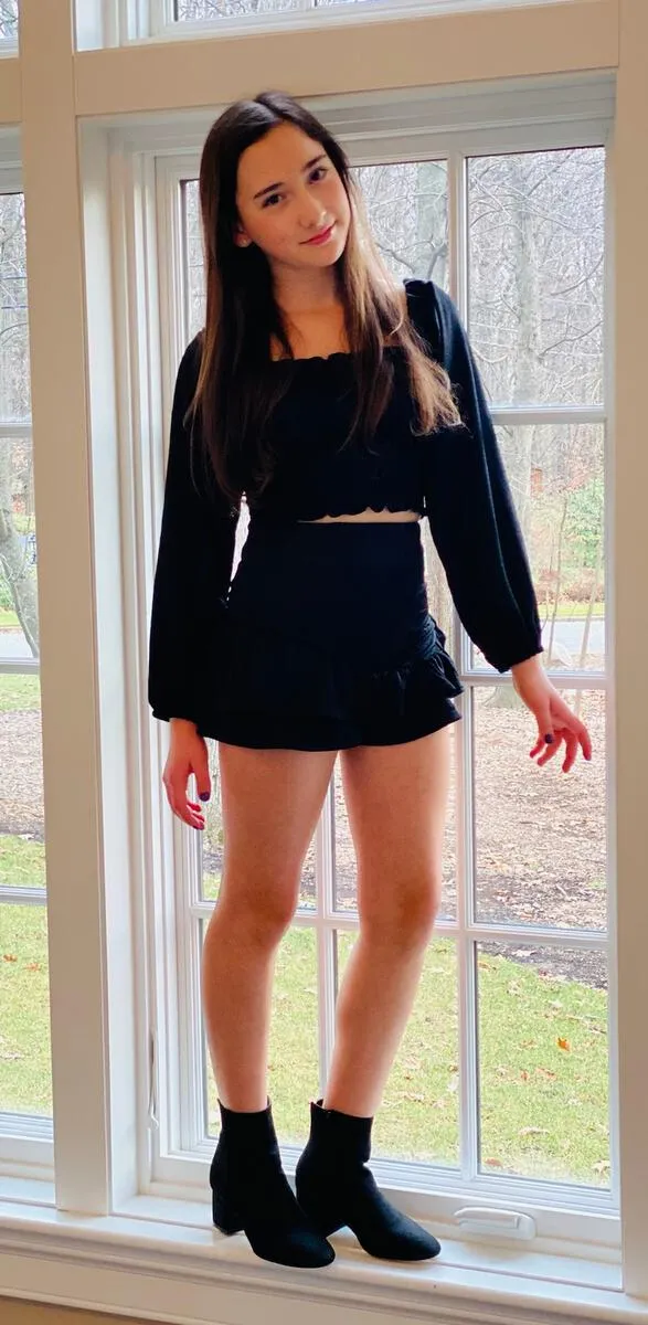 Tweenstyle Matte Satin Smocked Crop Top w/Balloon Sleeve - Black